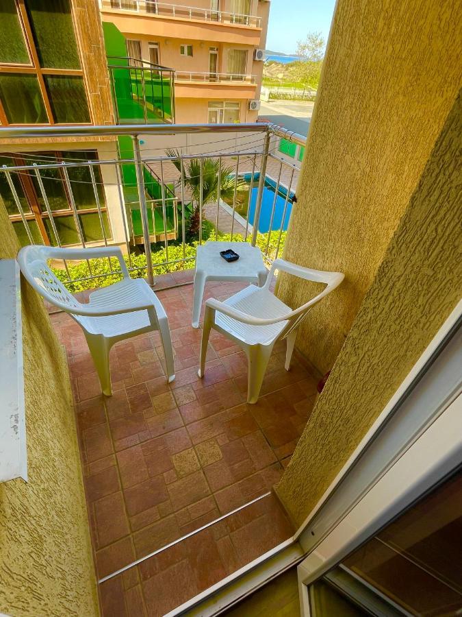 North Beach Apartments Primorsko Exterior photo