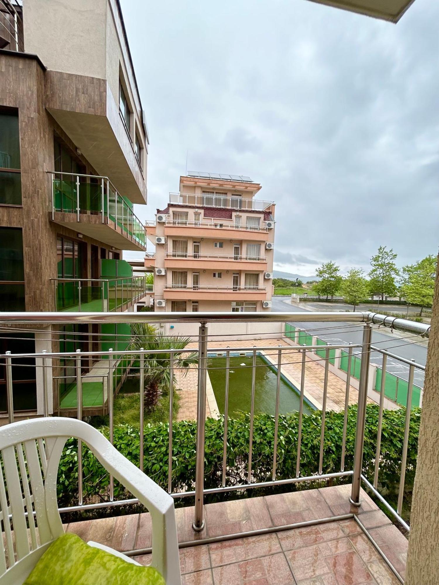 North Beach Apartments Primorsko Exterior photo