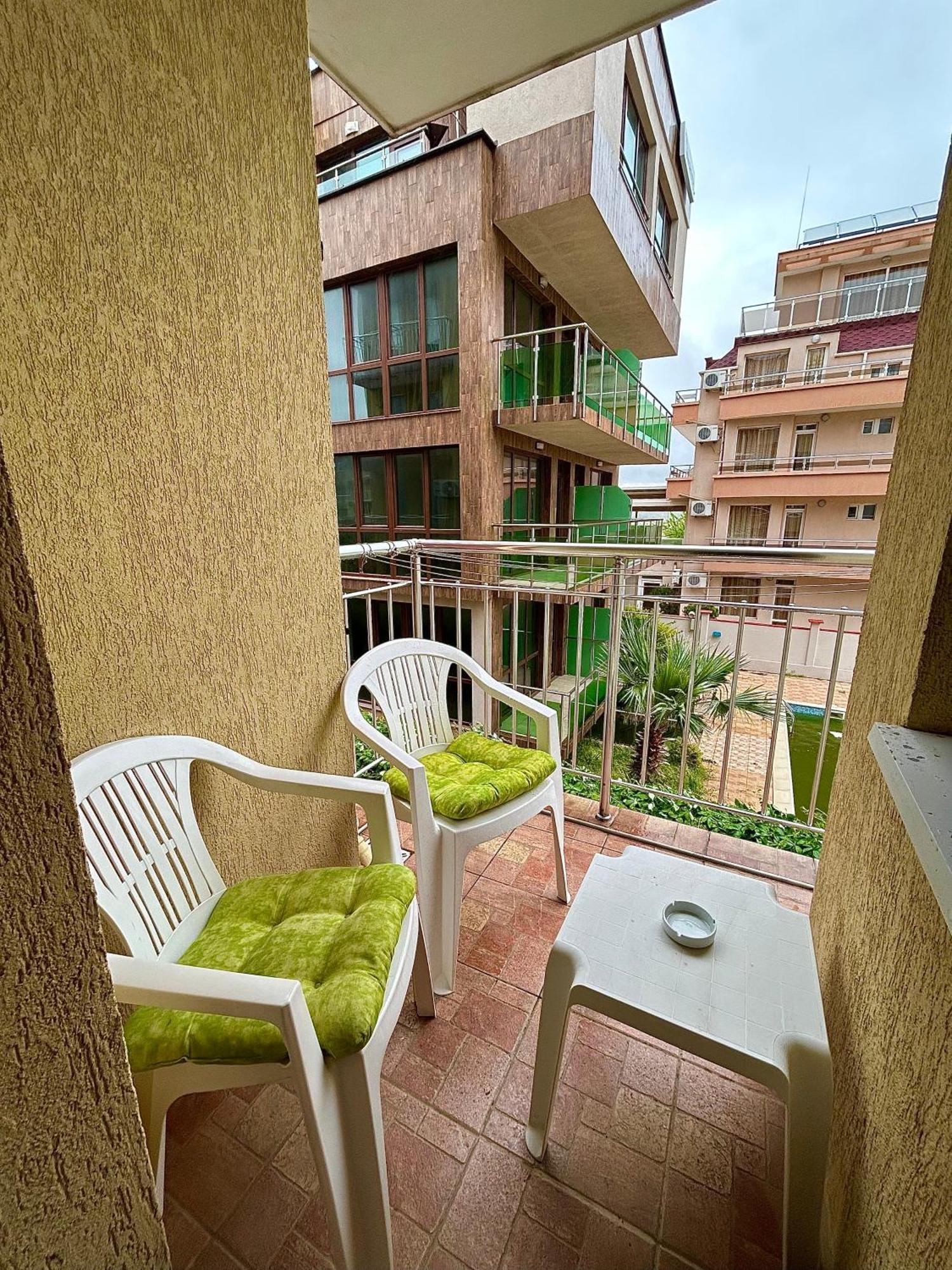 North Beach Apartments Primorsko Exterior photo